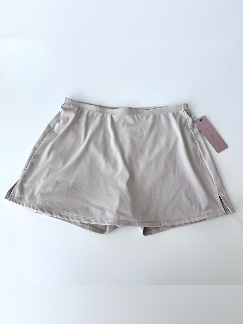 Women's Active Skort in Light Taupe 4-Way Stretch Size L